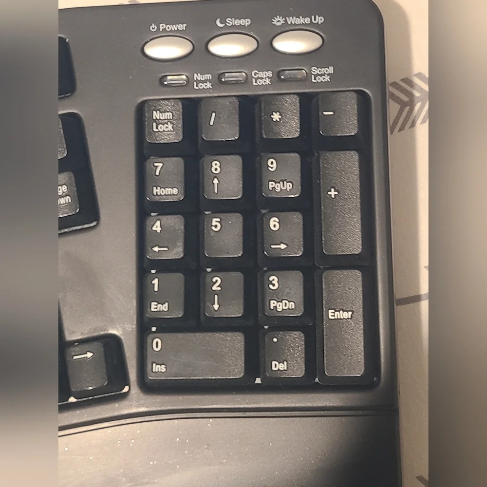 Adesso PCK-208B Ergonomic Wired USB Keyboard - Gaming PC Keyboard Tested Working